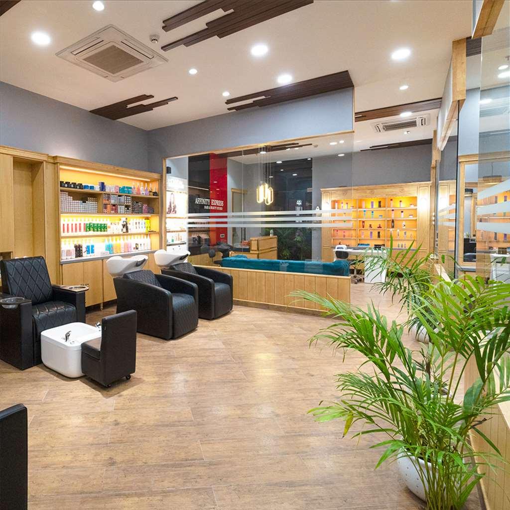 Clarion Hotel Epicure Dehradun Interior photo